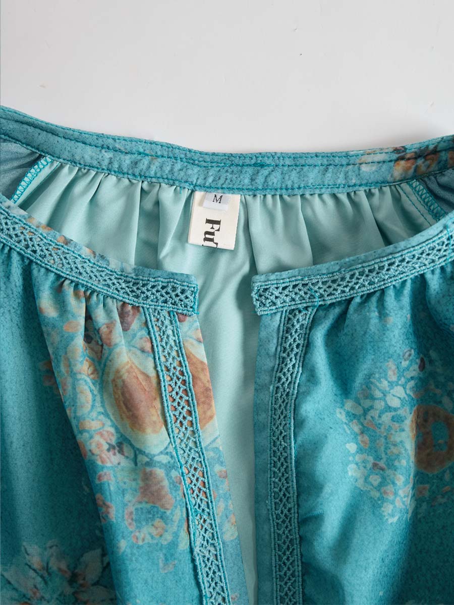 Retro Ethnic Blouse Featuring Floral Lace Accents
