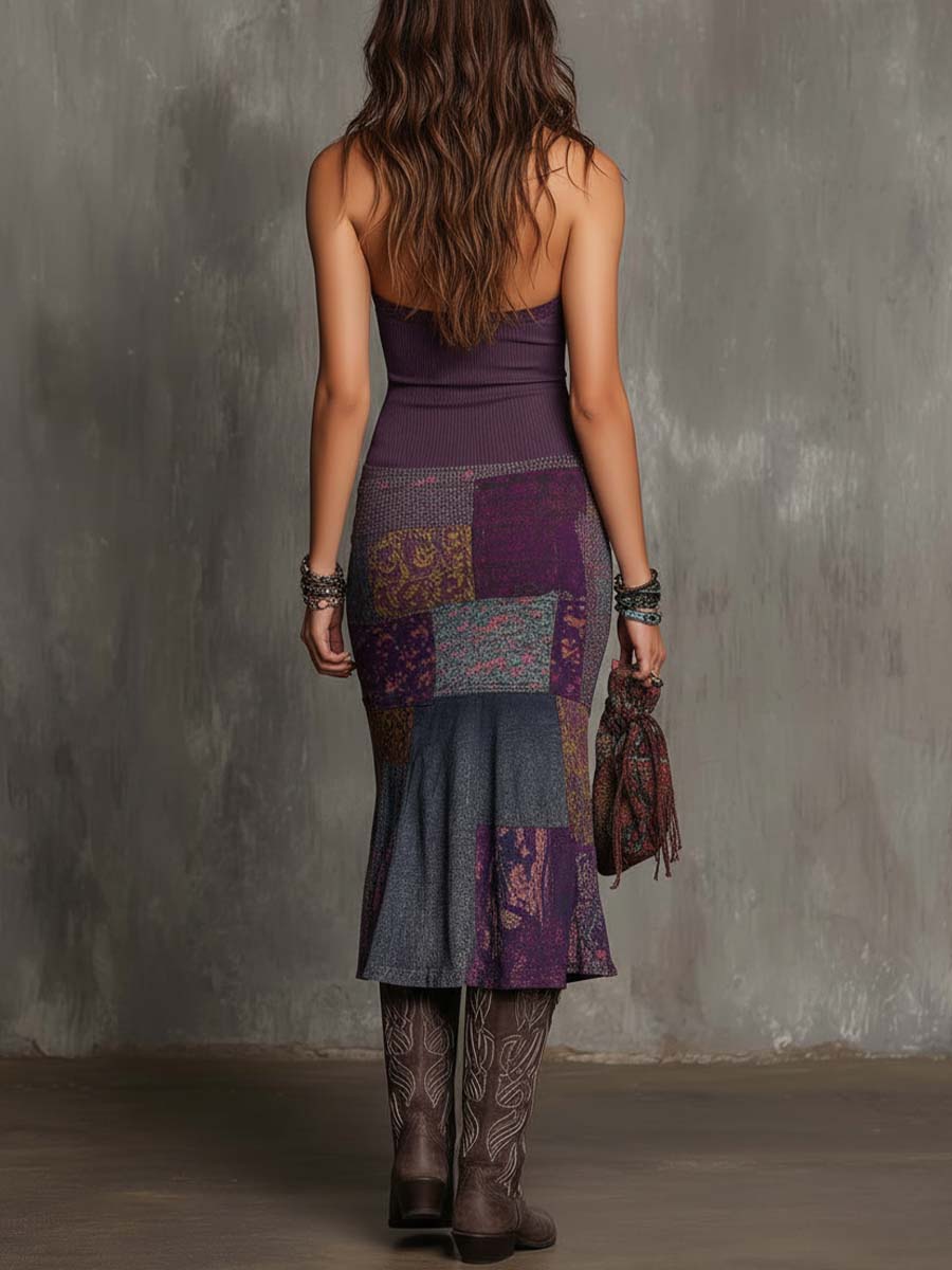 Vintage-Inspired Midi Dress with Low Neckline and Knit Floral Accents