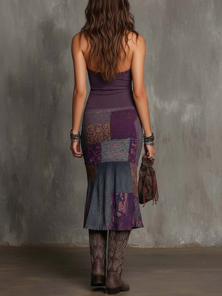 Vintage-Inspired Midi Dress with Low Neckline and Knit Floral Accents