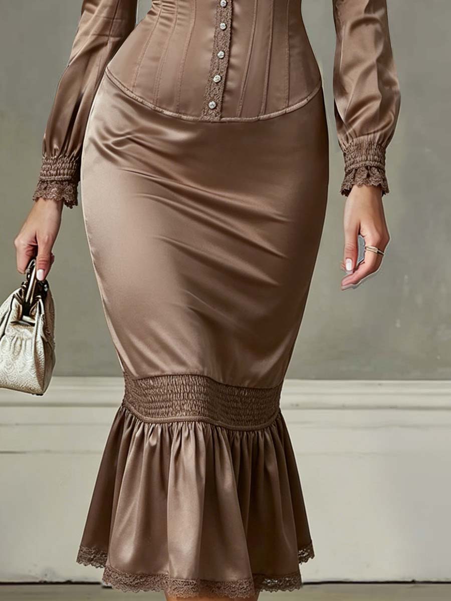 Retro Midi Dress Featuring Seams and Lace Details