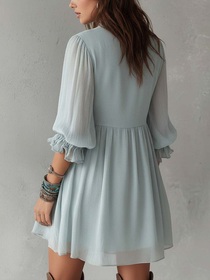 Vintage-Inspired Satin Mini Dress with Stripes and Short Sleeves