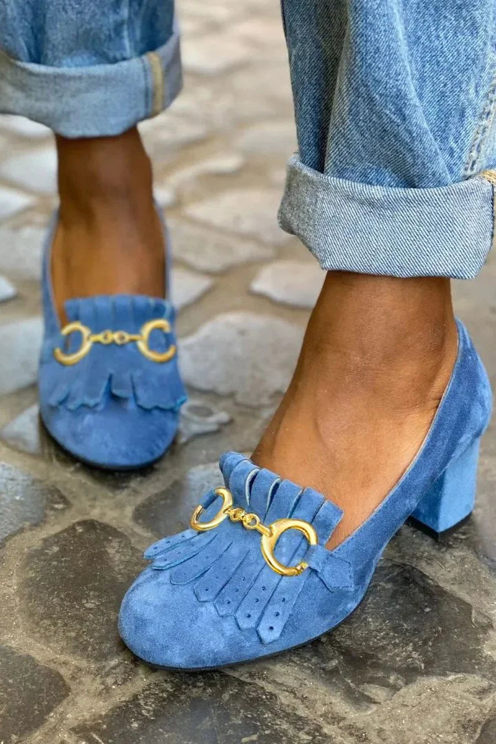 Phoebe - Heeled Shoe with Gold Buckle