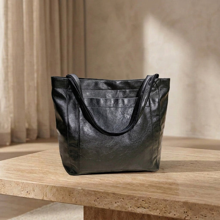 Crete - A Stylish and Practical Shoulder Bag