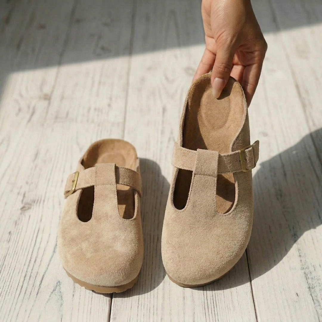 Têmis - Comfortable Clogs with Minimalist Buckle