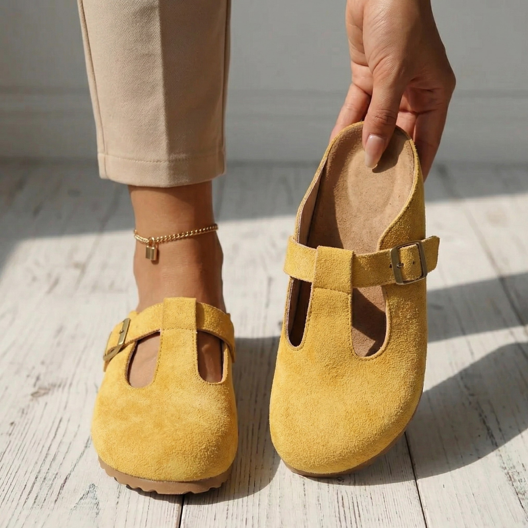 Têmis - Comfortable Clogs with Minimalist Buckle