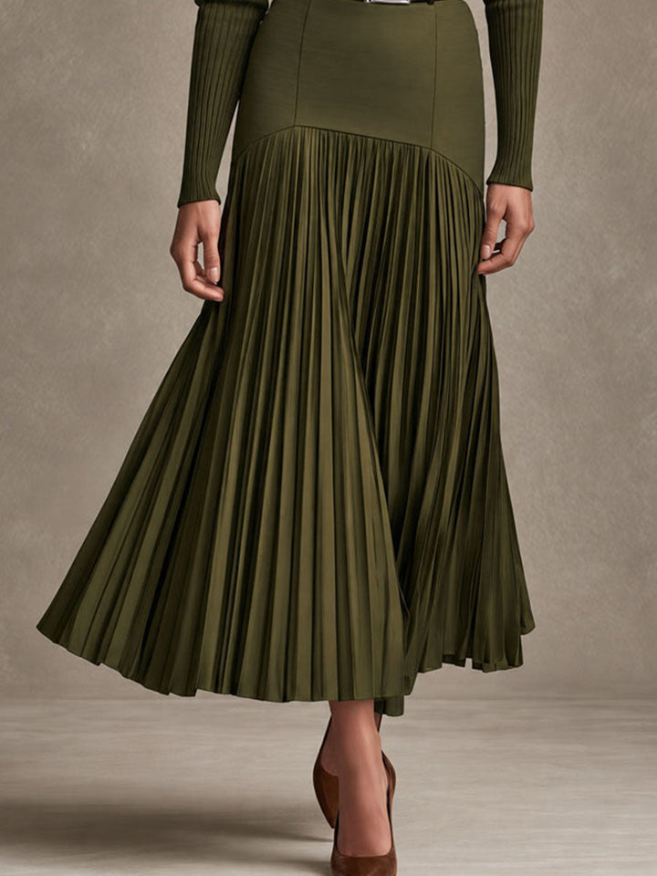 Elegant Olive Knit Maxi Dress with High Waist and Pleated Skirt