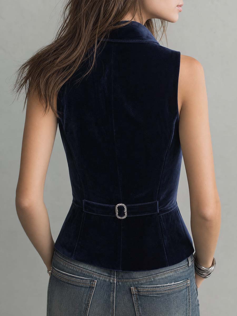 Reversible Faux Fur Vest Crafted from Synthetic Fabric