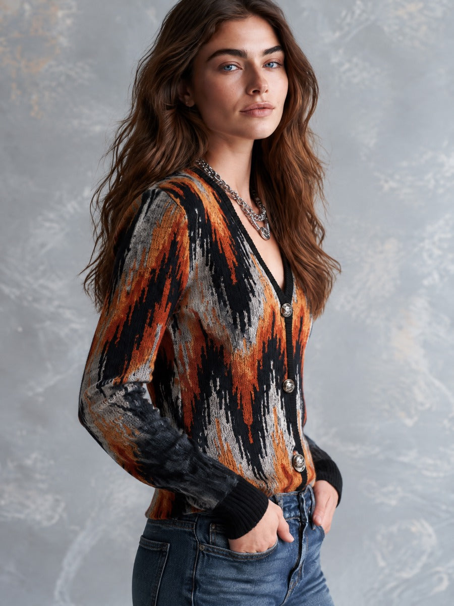 Retro V-Neck Abstract Pin