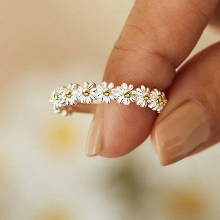 Florentina - Silver Flower Ring