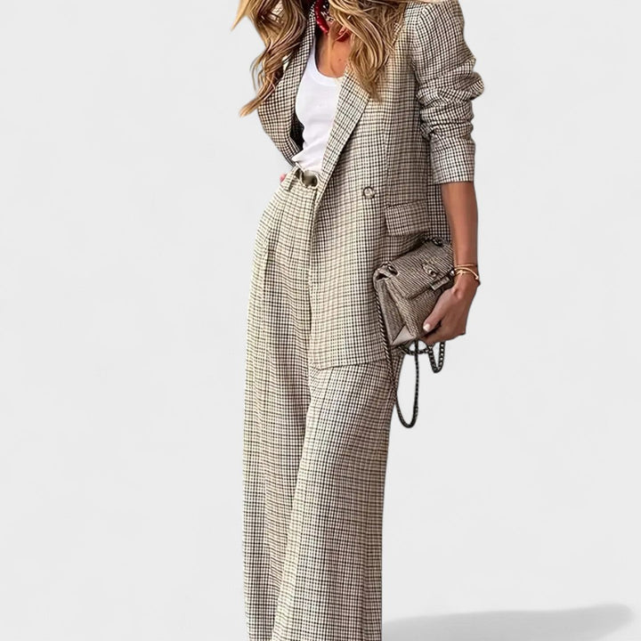 Carlota - Elegant Style