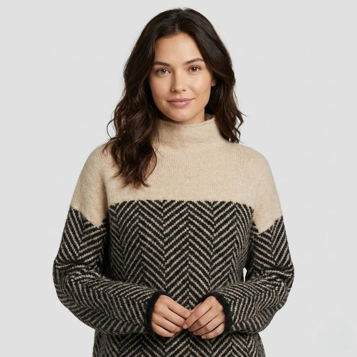 Relaxed Fit Graphic Motif Sweater in Soft Wool Blend Knit