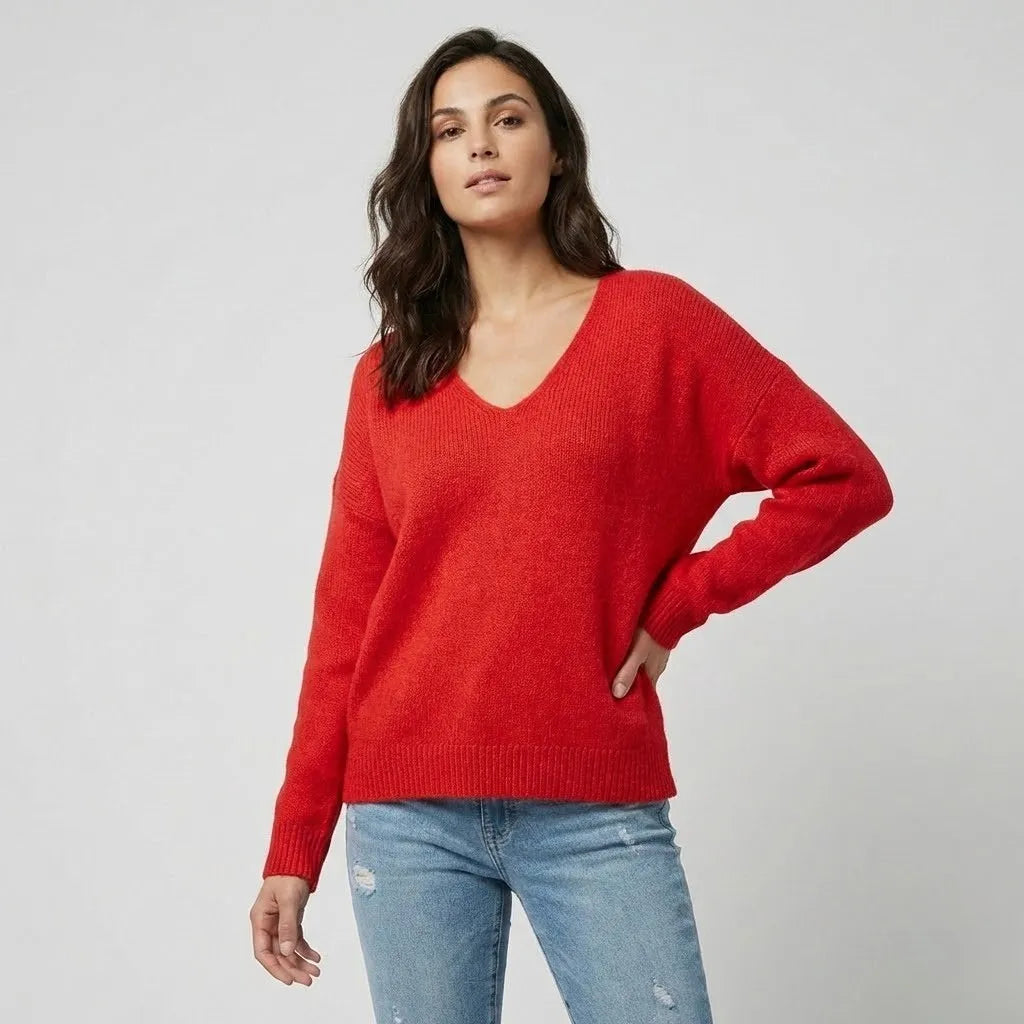 Cozy V-Neck Sweater in a Soft Wool Blend with Relaxed Fit