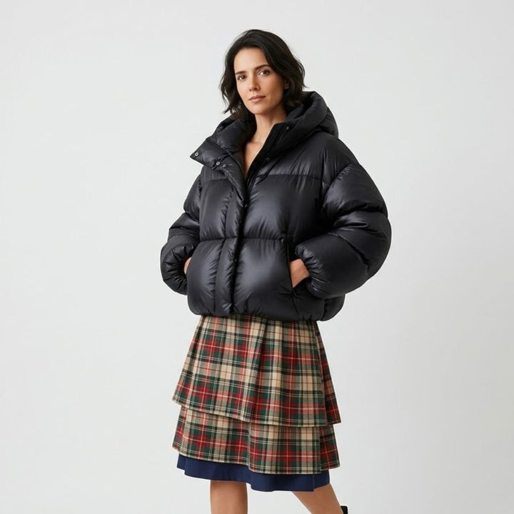 Volume-Enhanced Short Padded Jacket for Chilly Days