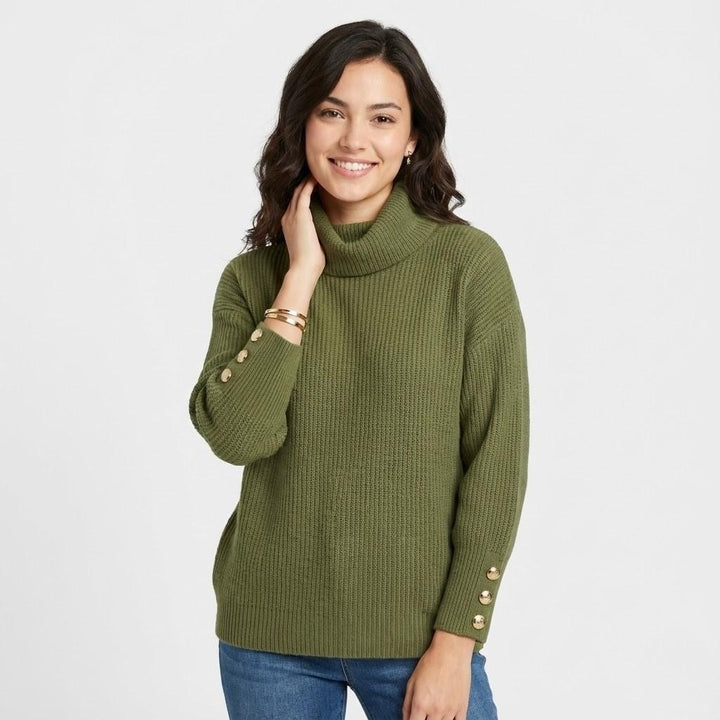 Cozy Loose-Fit Knitted Sweater with Button Closure