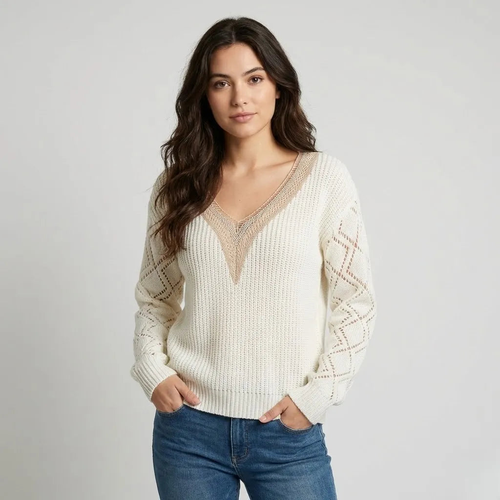 Cozy V-Neck Knitted Sweater for a Relaxed Fit