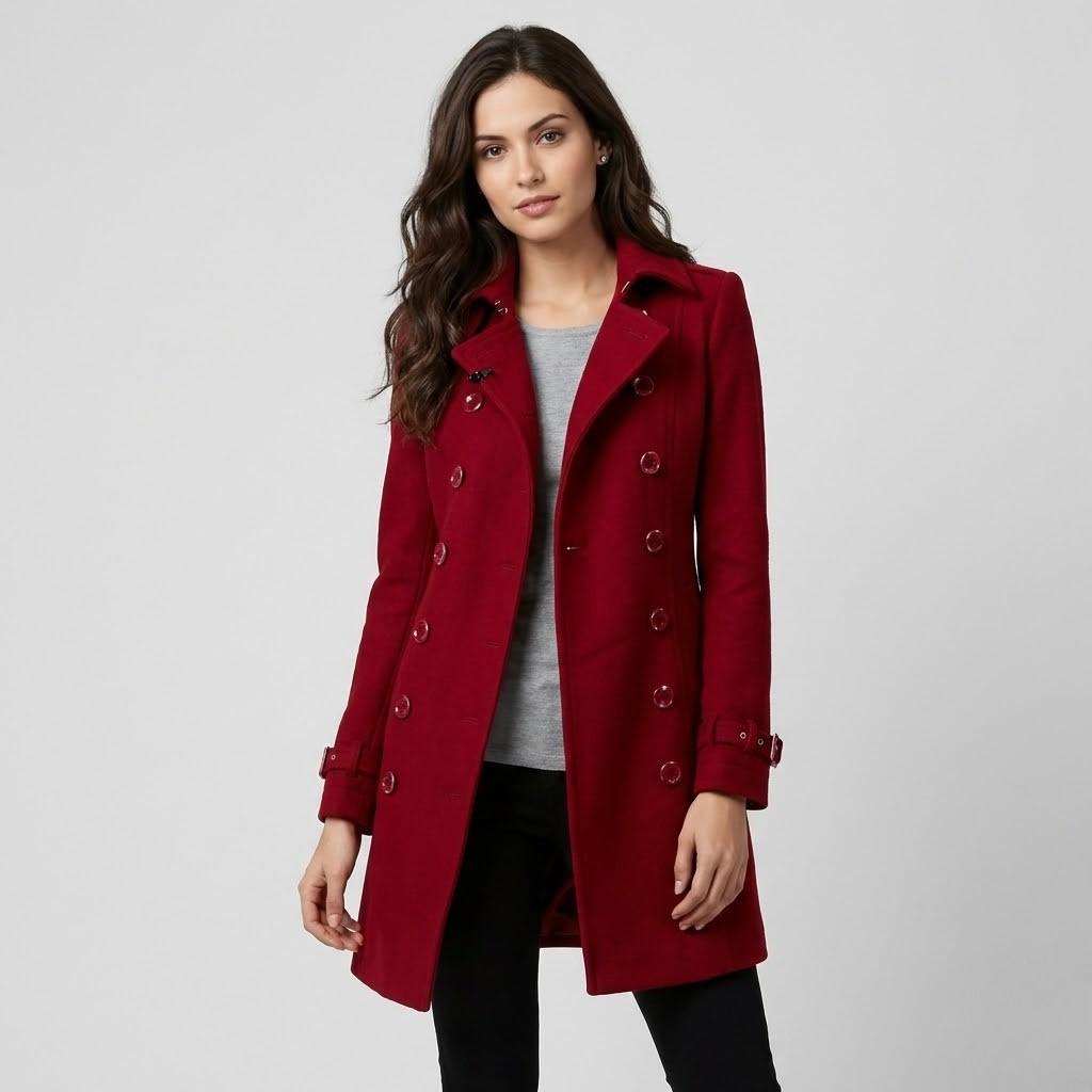 Urban-Style Fitted Wool Blend Coat with Structured Design