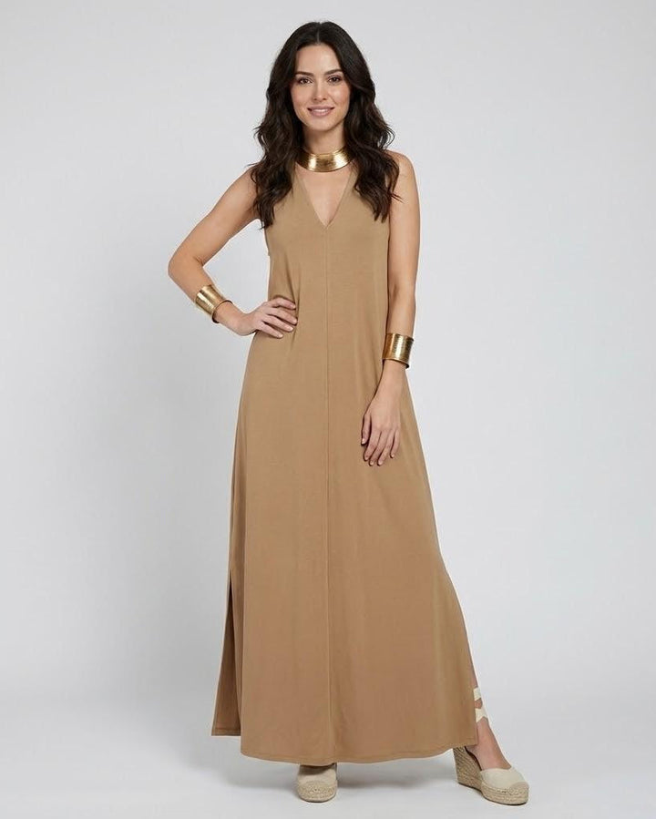 Ľuboslava | Elegant V-Neck Maxi Dress