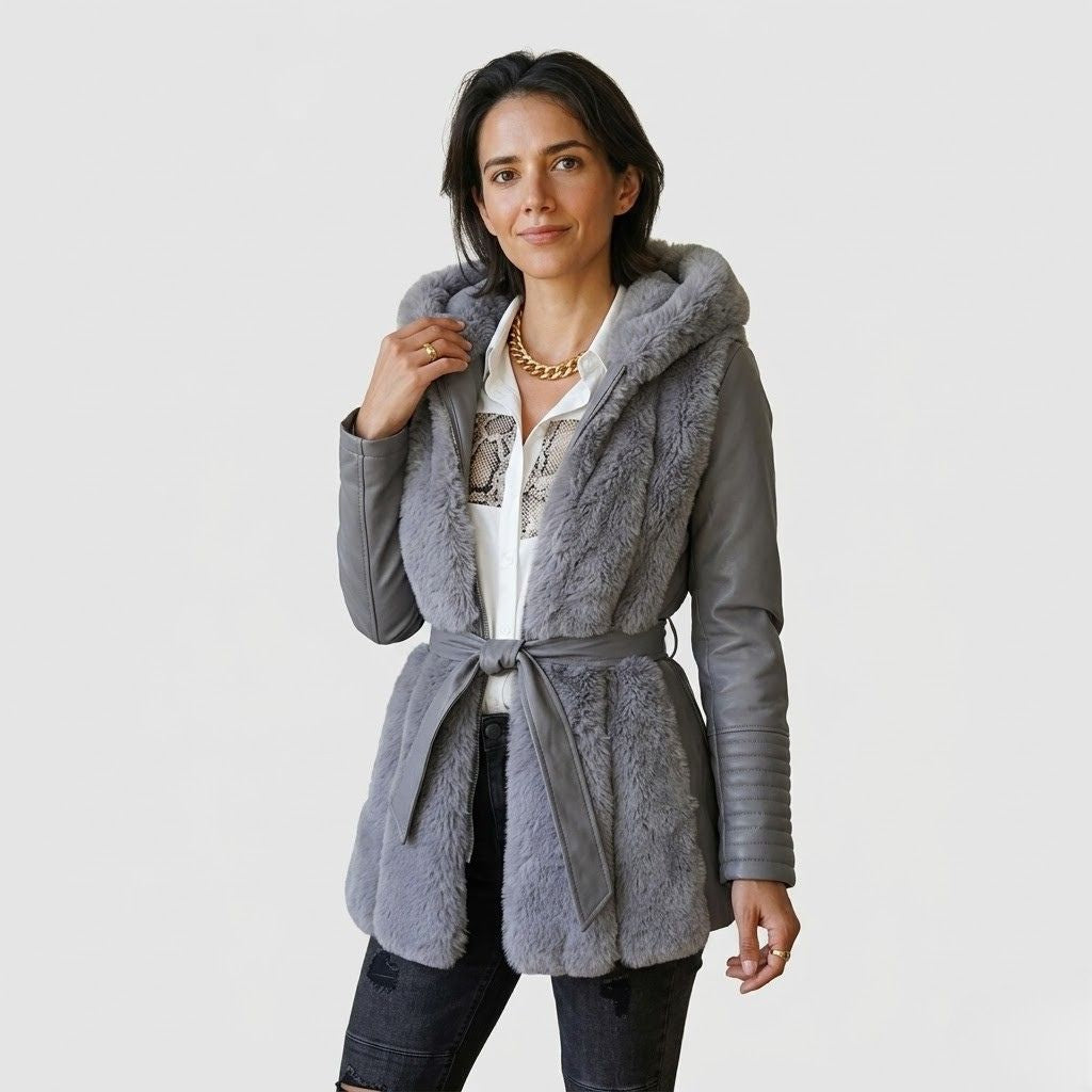 Tailored Jacket with Wide Collar and Customizable Fit