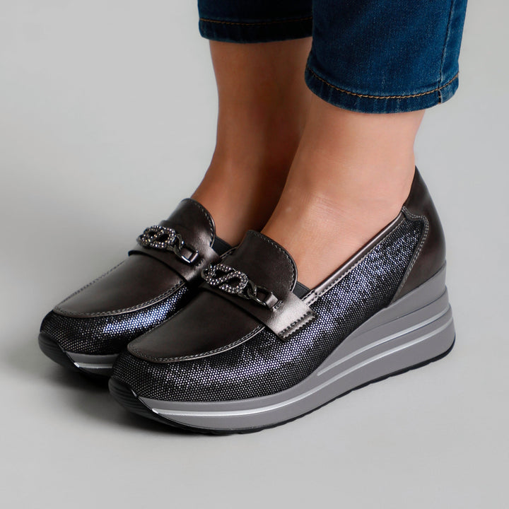 Women's Loafers Featuring Stylish Silver Accents