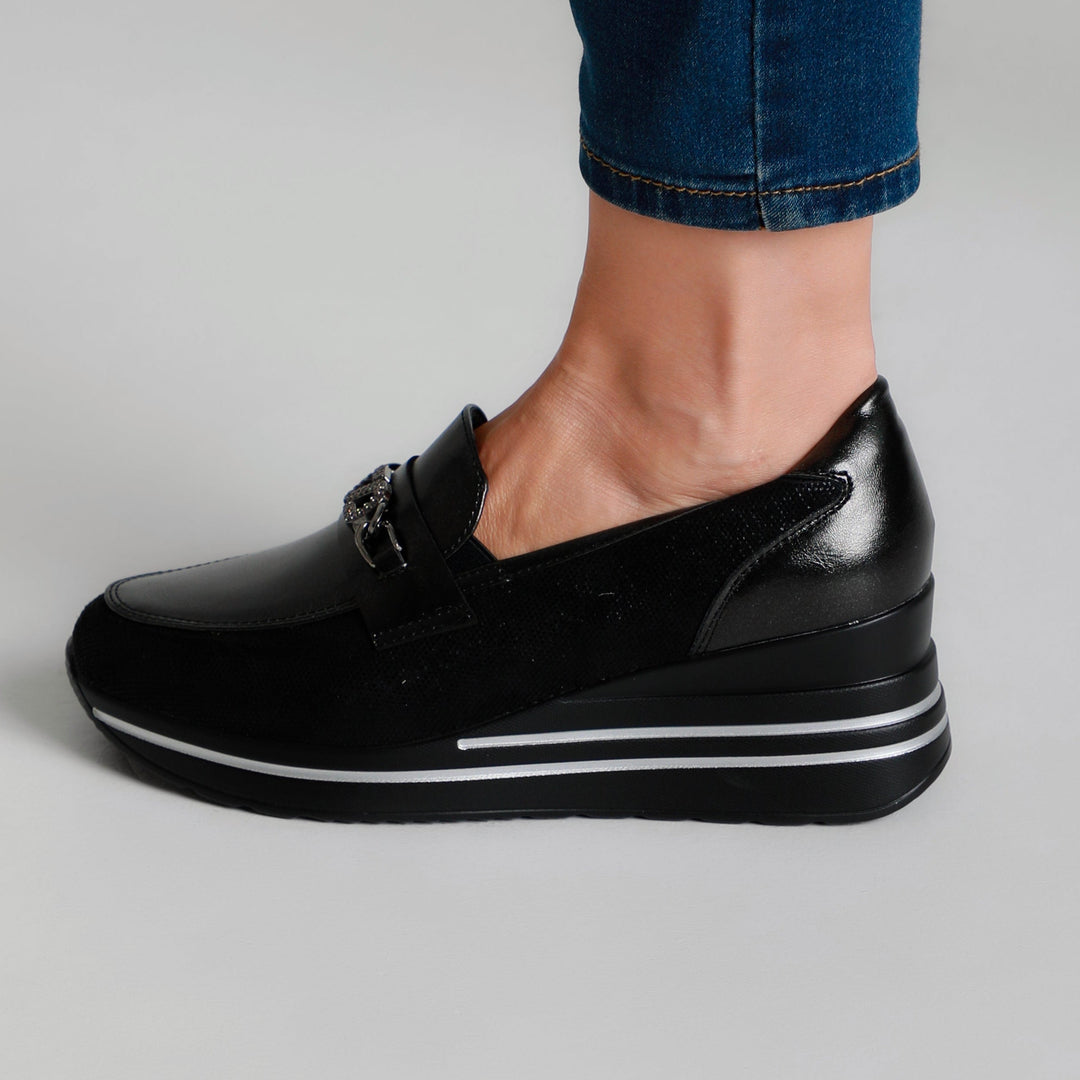 Women's Loafers Featuring Stylish Silver Accents