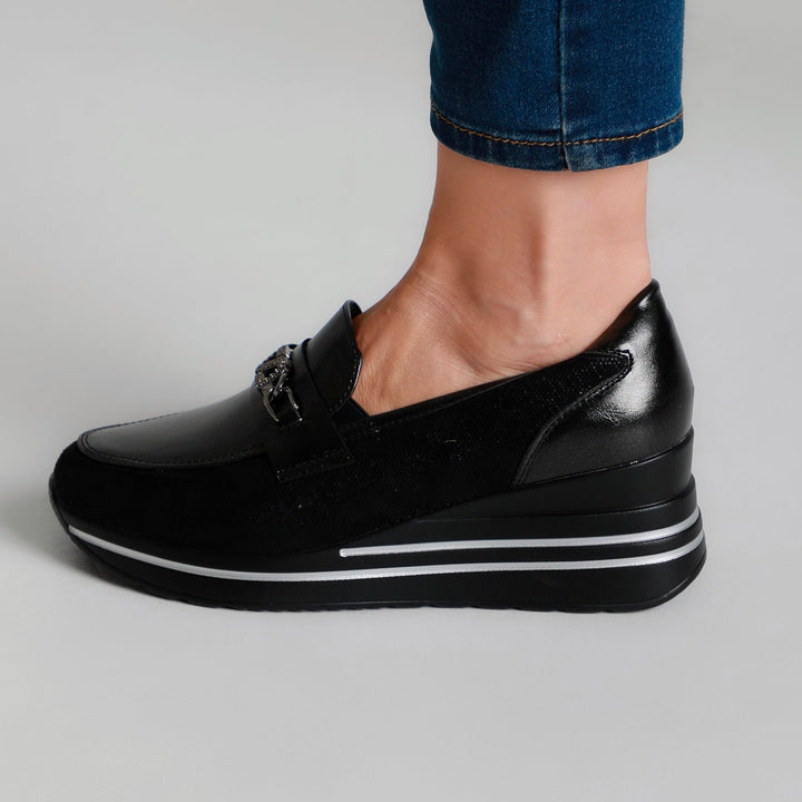 Women's Loafers Featuring Stylish Silver Accents