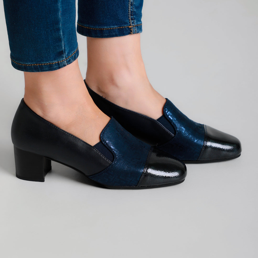 Lightweight Heeled Moccasins