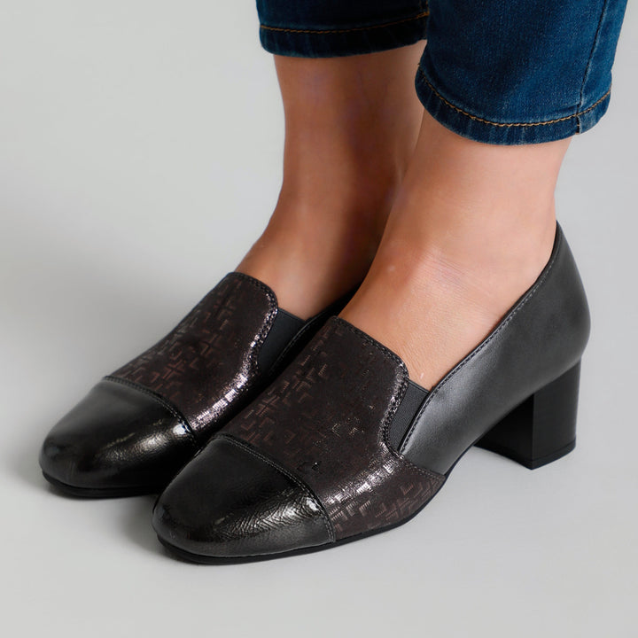 Lightweight Heeled Moccasins