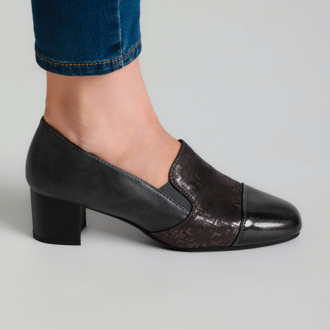 Lightweight Heeled Moccasins