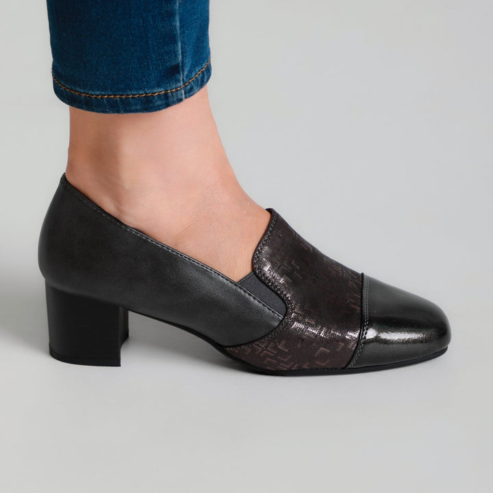 Lightweight Heeled Moccasins