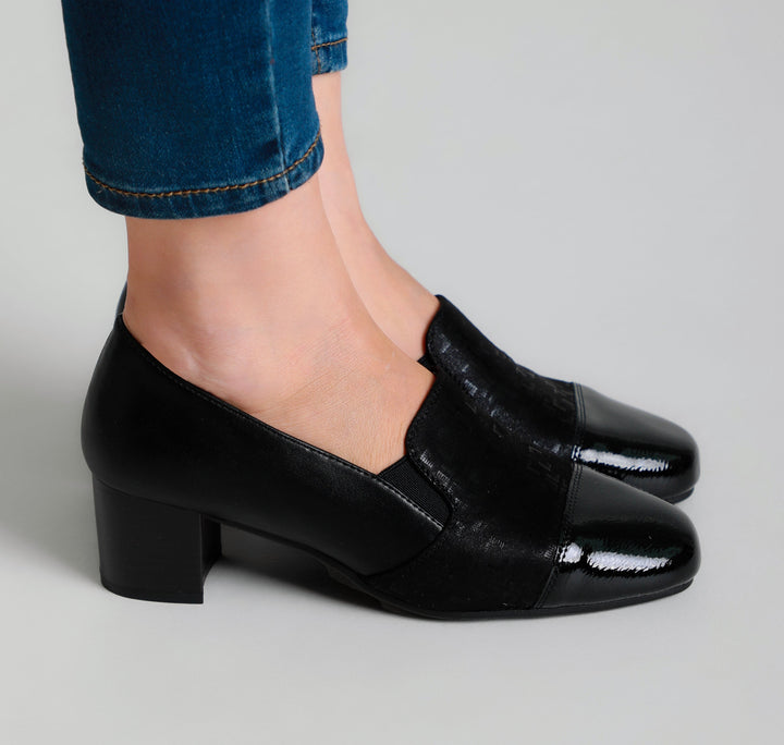 Lightweight Heeled Moccasins