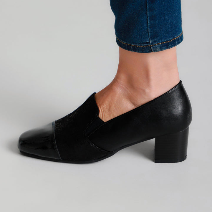Lightweight Heeled Moccasins