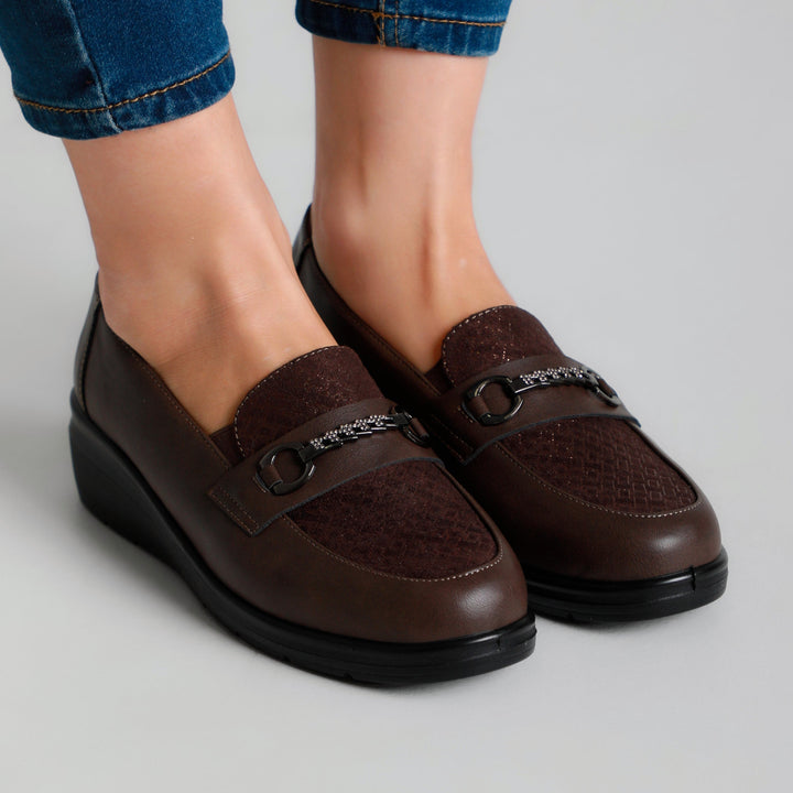 Chic Moccasins Offered in Four Stunning Colors