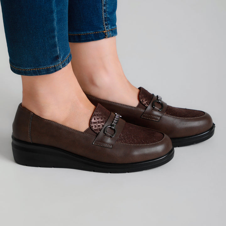 Chic Moccasins Offered in Four Stunning Colors