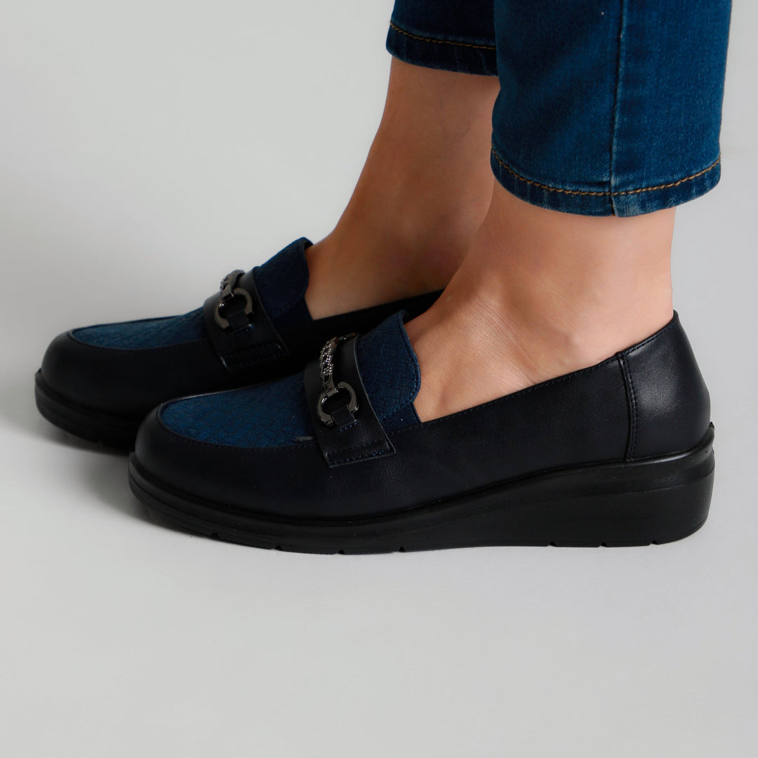 Chic Moccasins Offered in Four Stunning Colors