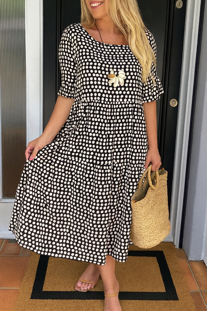 Ružica | Chic Midi Dress with Short Sleeves