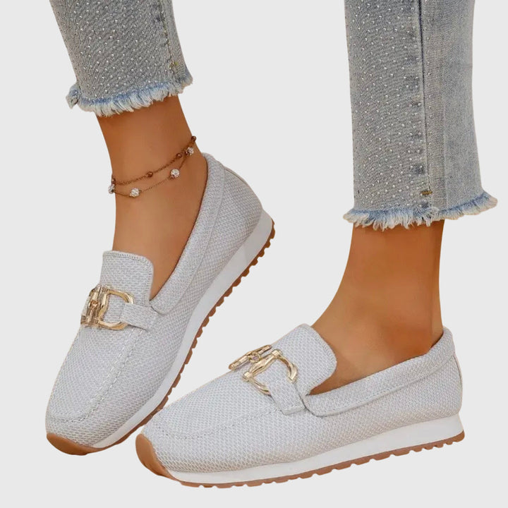 Cozy Sports Sneakers with a Soft, Cushioned Sole
