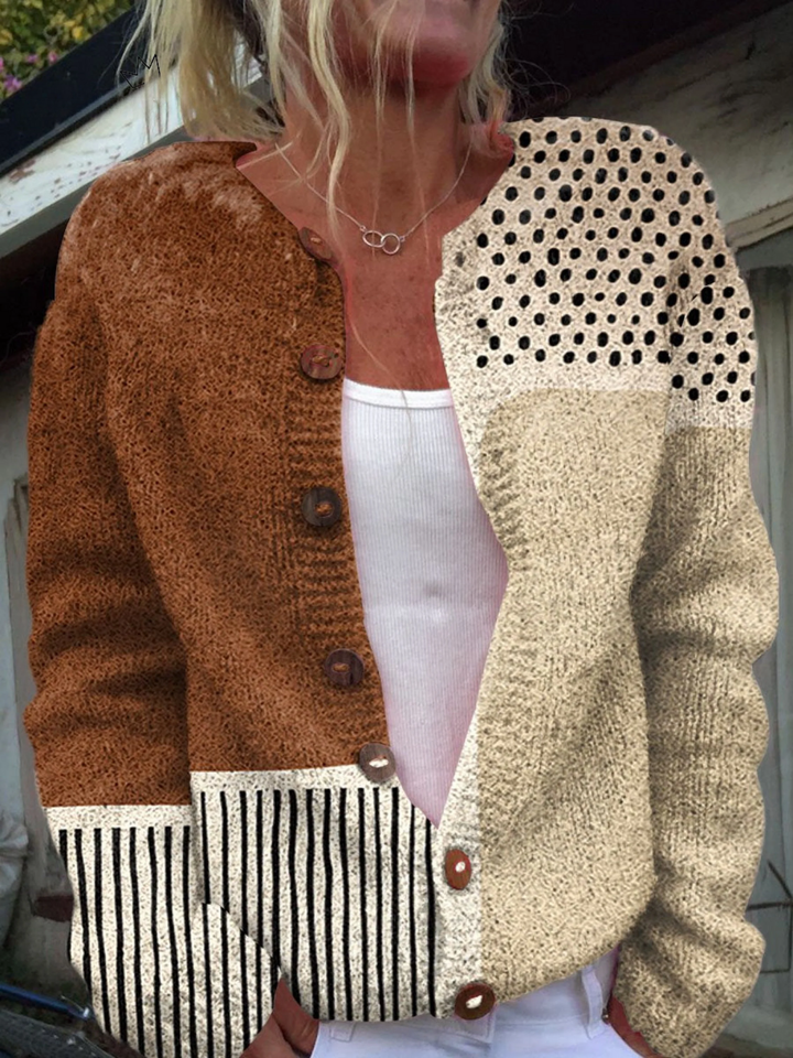 Minimalist cardigan with abstract design and buttons
