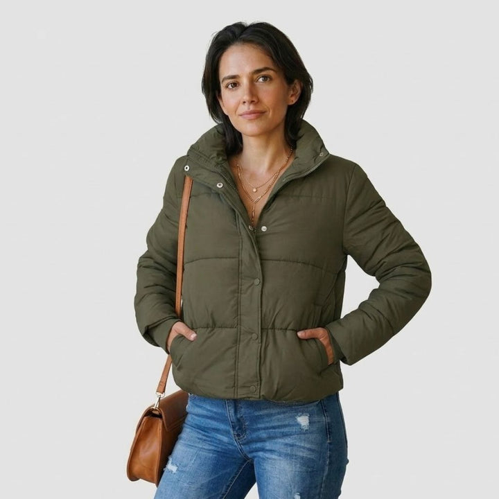 Polyester Hooded Short Quilted Jacket with Convenient Pockets