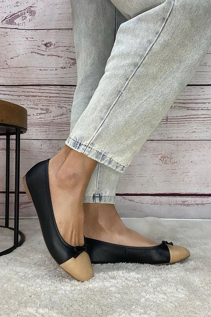 Preciosa - Elegant Black Ballet Flats