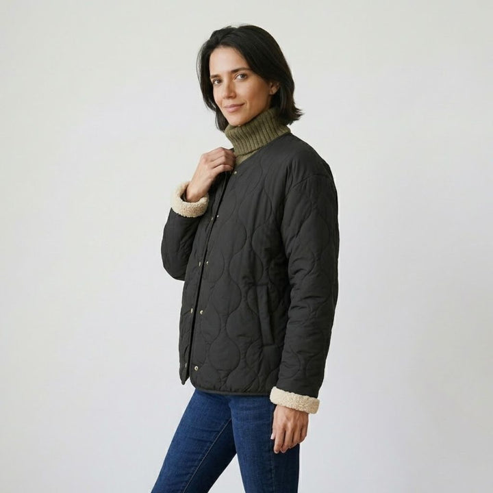 Spacious Quilted Jacket for Daily Comfort