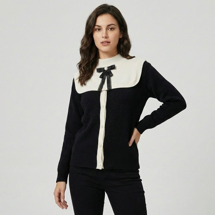 Chic Knitted Sweater with Contrasting Collar and Stylish Bow Detail
