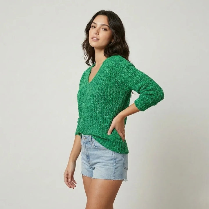 Cozy Textured V-Neck Sweater for a Relaxed Fit