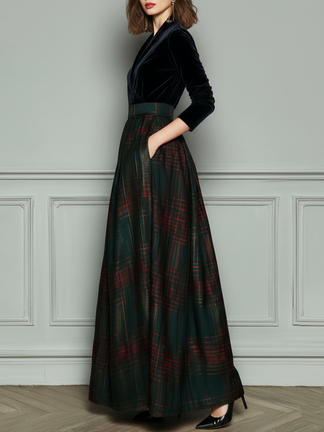Chic High-Waisted Velvet Evening Gown with Checkered Design and Flared Skirt