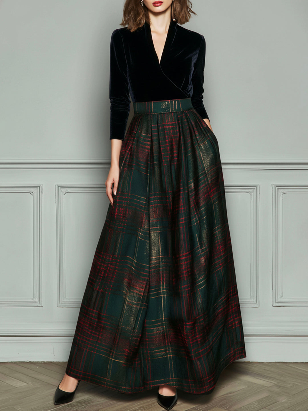 Chic High-Waisted Velvet Evening Gown with Checkered Design and Flared Skirt