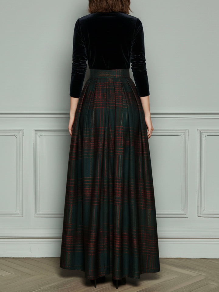 Chic High-Waisted Velvet Evening Gown with Checkered Design and Flared Skirt
