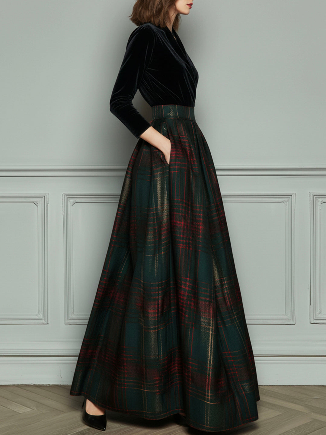 Chic High-Waisted Velvet Evening Gown with Checkered Design and Flared Skirt