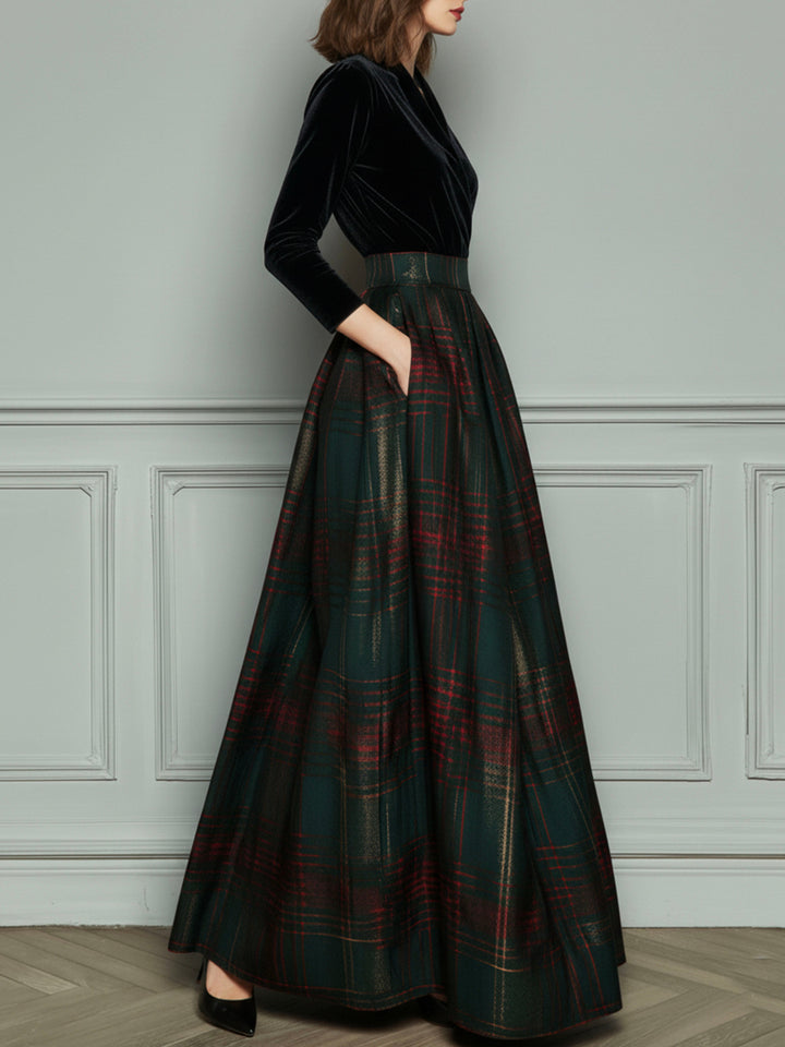 Chic High-Waisted Velvet Evening Gown with Checkered Design and Flared Skirt
