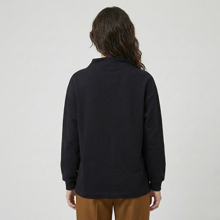 Relaxed Fit Minimalist Sweater with Structured Design