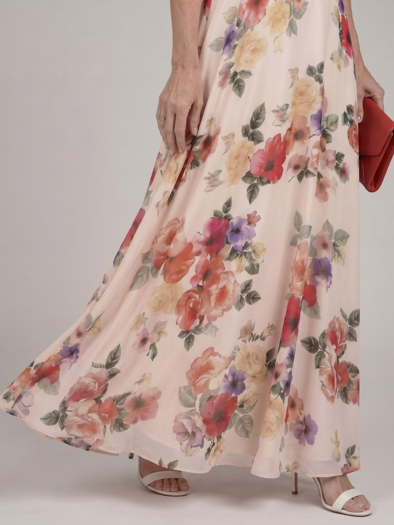 Elarose | Long dress with flowing skirt and no sleeves