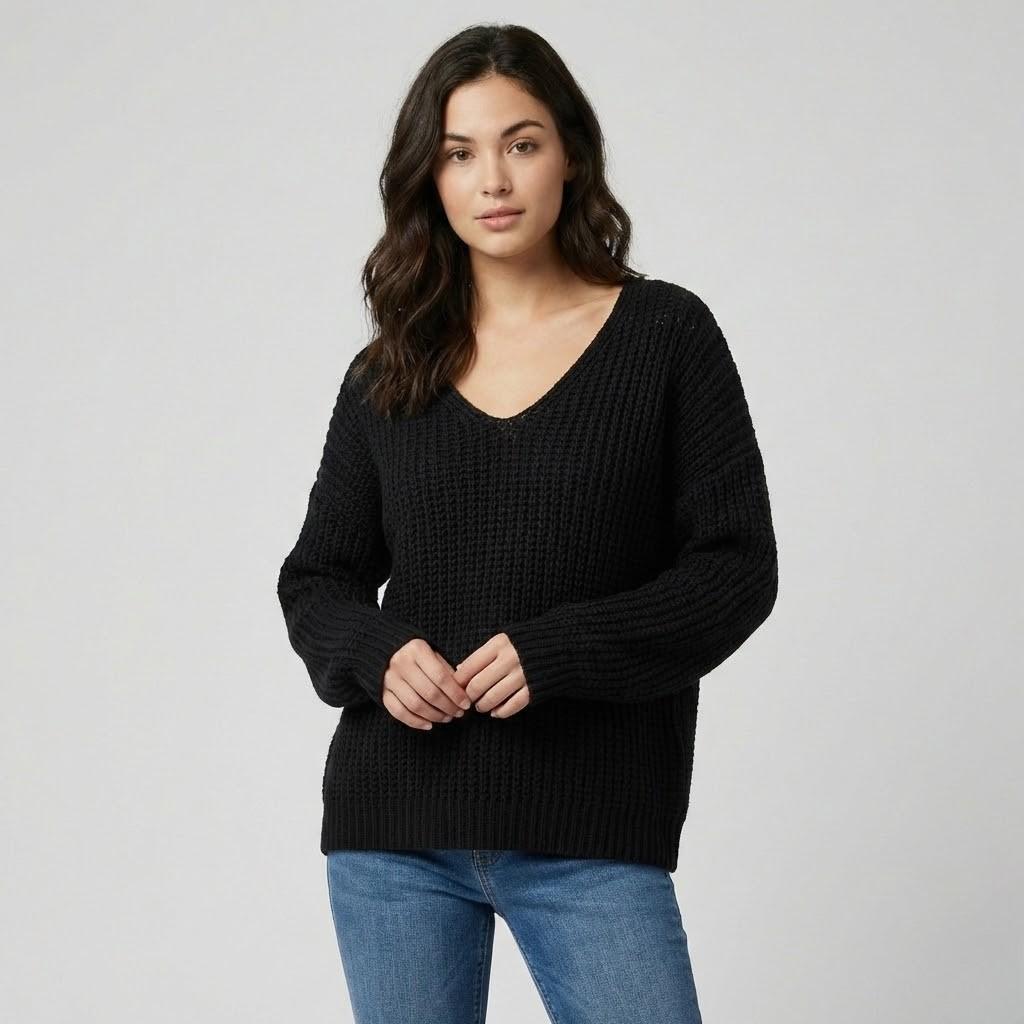 Cozy Relaxed Fit Cashmere Knit Sweater for Everyday Comfort